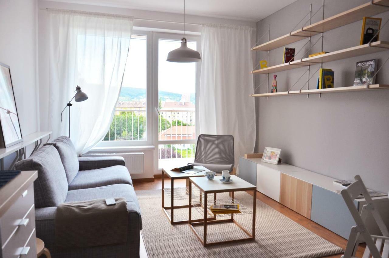 Brand New Apartment. Parking Spot Included! Братислава Экстерьер фото