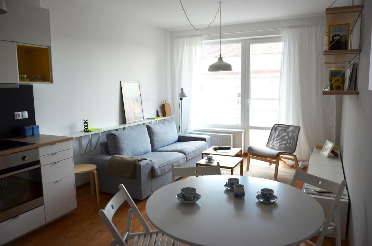 Brand New Apartment. Parking Spot Included! Братислава Экстерьер фото